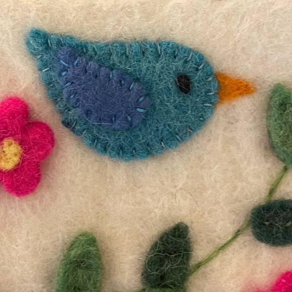 New NEPAL Fair Trade Felted Wool Bird Motif Flower Tiny Purse White Pink Blue - Picture 4 of 12